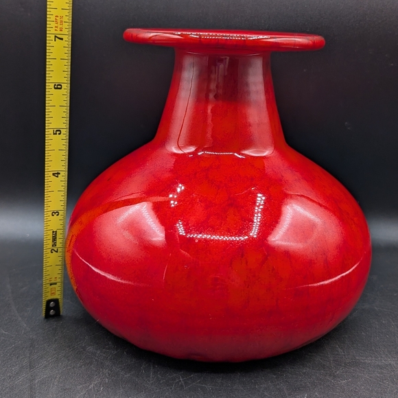 Vintage Italy Bright Red & Black Ceramic Vase, 7 In - Picture 9 of 13